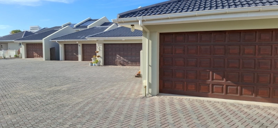 3 Bedroom Property for Sale in Gonubie Eastern Cape